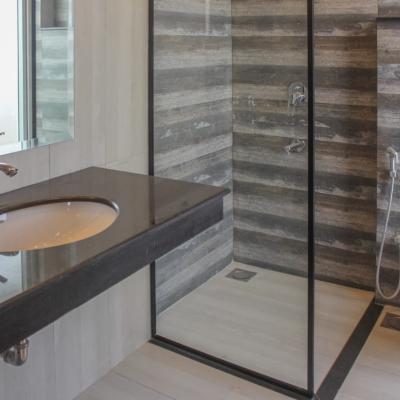 1 Kanal Beautiful House Availabel For Sale In DHA Lahore Phase 7