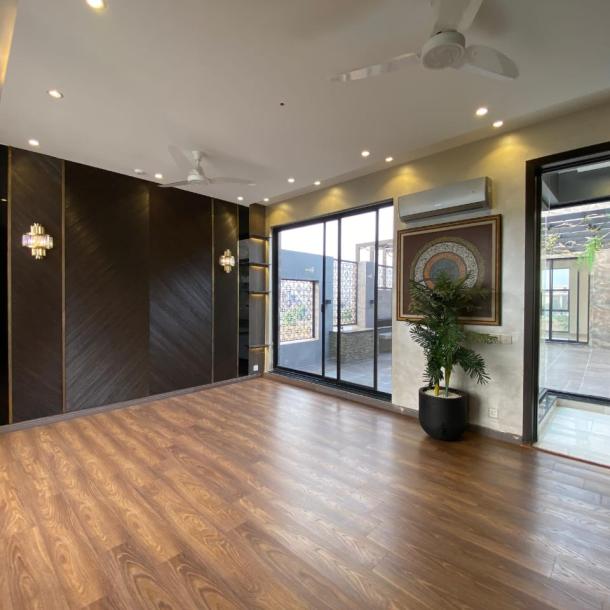 Brand New 1 Kanal Beautiful House Availabel For Sale In DHA Lahore Phase 7-18
