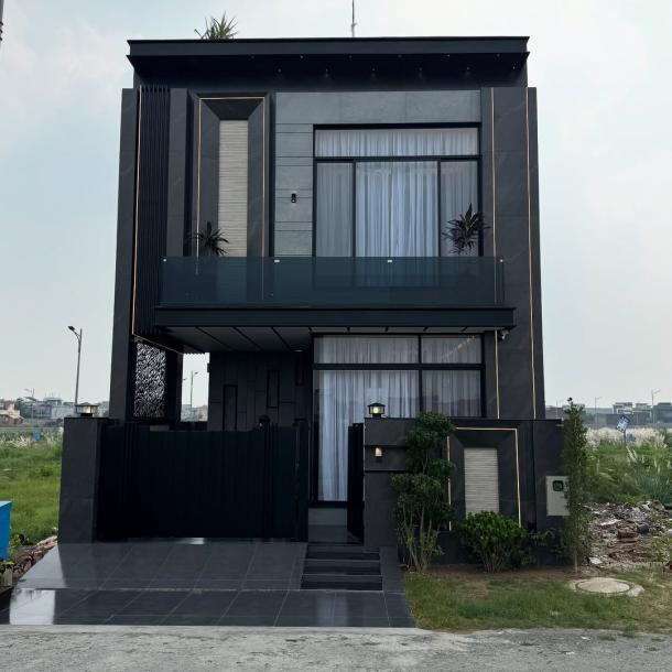 Classical Style 5 Marla Beautiful House Available For Sale In DHA Lahore Phase 9-1