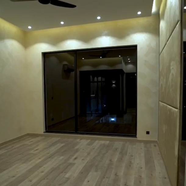 Beautiful 10 Marla Beautiful House Available For Sale In DHA Lahore Phase 7-15