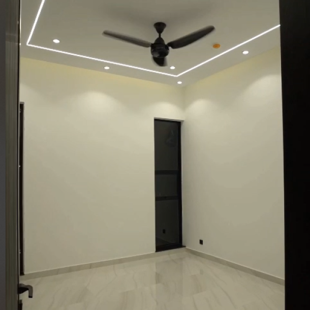 Beautiful 10 Marla Beautiful House Available For Sale In DHA Lahore Phase 7-13