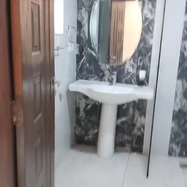 Beautiful Design Upper Portion Available For Rent In Askari 10 Sector S-7