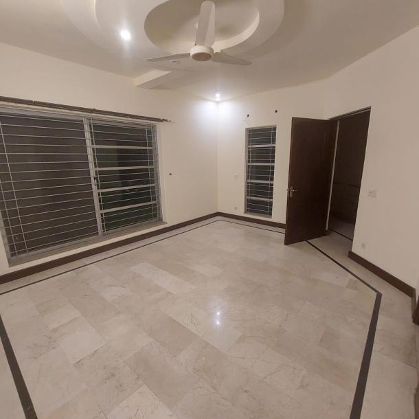 10 Marla House For Rent In Phase 4 DHA-3