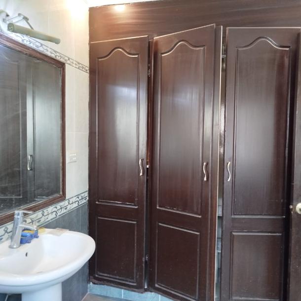 Beautiful Location Best 1 Kanal Upper Portion For Rent In DHA Lahore-2