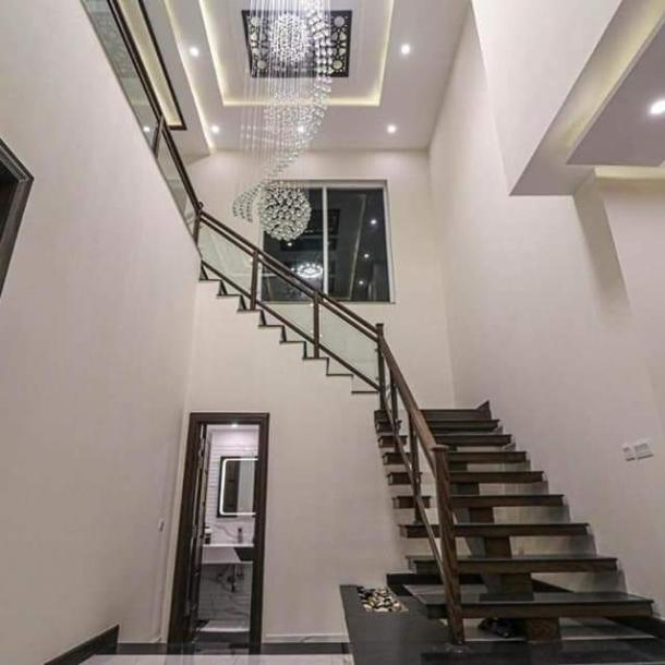 Best Location 1 Kanal Full House Available For Rent In DHA 7-4