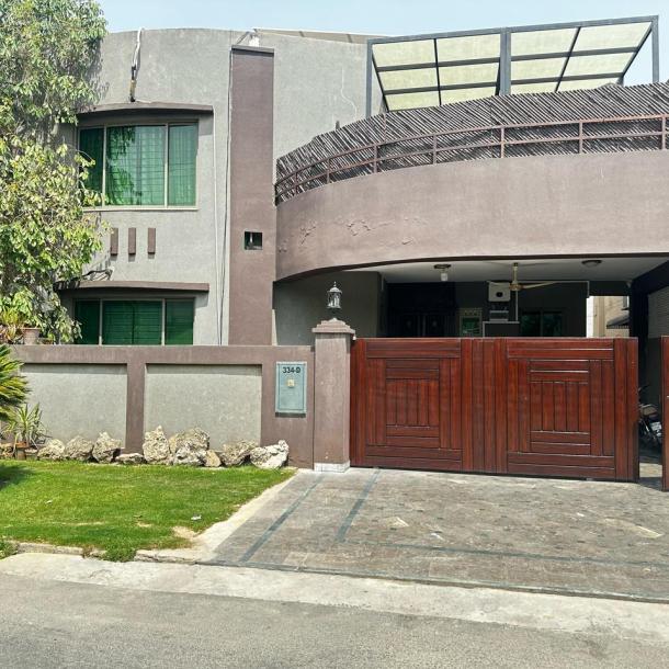 Luxury 10 Marla Corner Full House With Basement Available For Rent In Askari 10-1