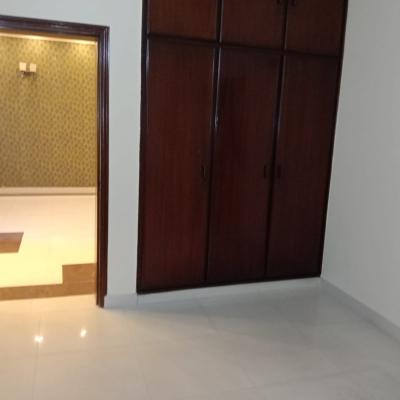 Beautiful 1 Kanal Used House Available For Sale In DHA Lahore Phase 3 Block Z