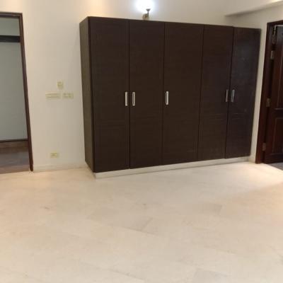 Top Location 1 Kanal House Available For Sale In DHA Lahore Phase 4 Block DD