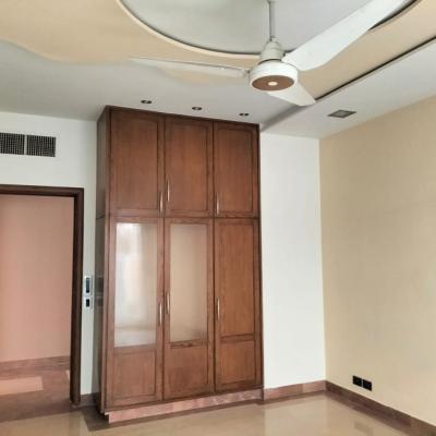 Luxury Prime Location 1 Kanal House Available For Sale In DHA Lahore Phase 3