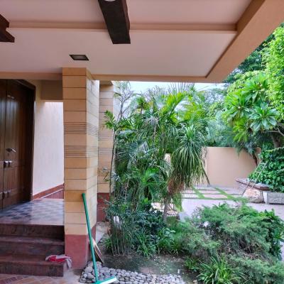 Luxury Prime Location 1 Kanal House Available For Sale In DHA Lahore Phase 3