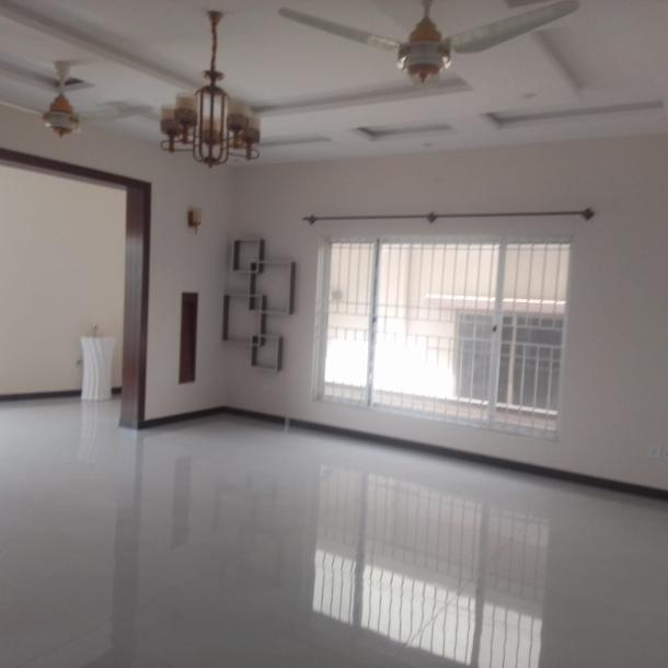 DHA Phase 2 Best Location 1 Kanal Beautiful House Available For Rent-1