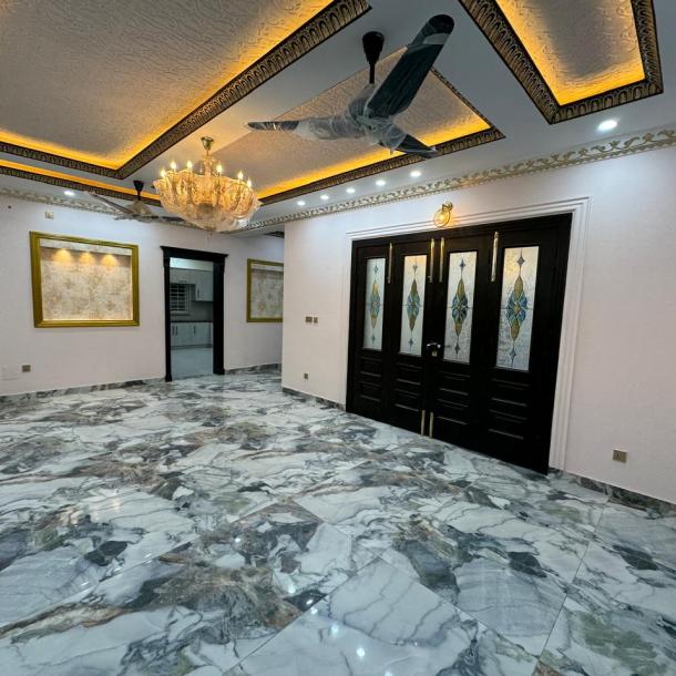 7 Bedrooms With Attached Bathrooms 1 Kanal House Available For Sale In Bahria Enclave Bahria Town Islamabad-10