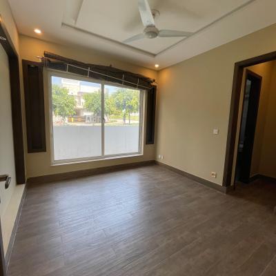 1 Kanal Upper Portion Available For Rent In DHA Phase 3 Block Z