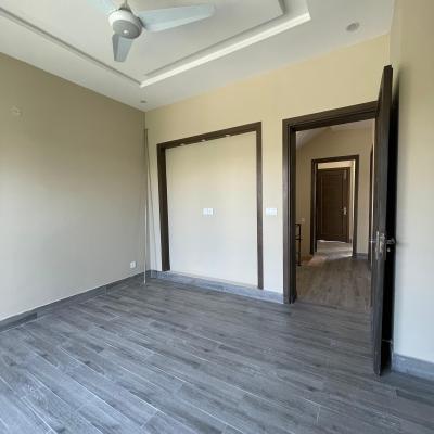 5 Marla Beautiful House Available For Sale In Bahria Enclave Bahria Town Islamabad-13