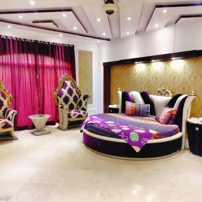 DHA Phase 8 Luxury 5 Kanal House Available For Rent-28