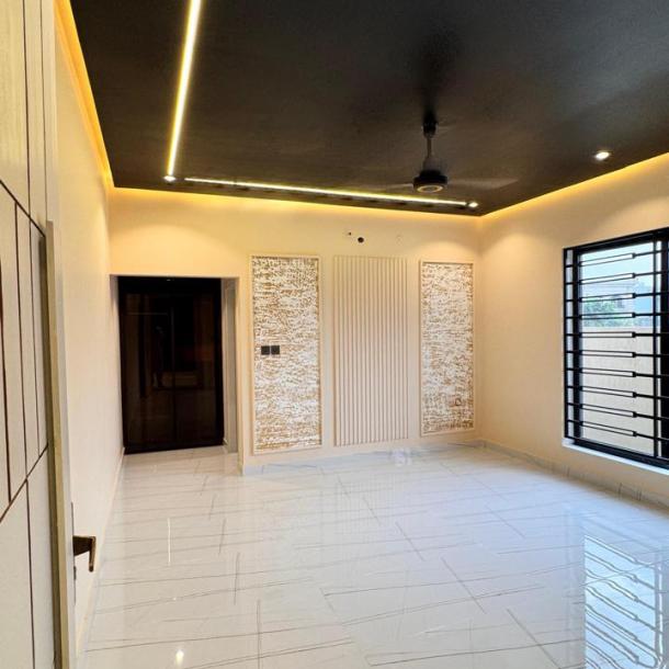 Luxurious 11 Marla House Available For Sale In New Metro City Sarai Alamgir Kharian-15