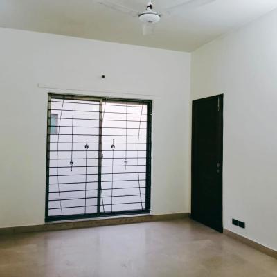 DHA Phase 3 Excellent Location 1 Kanal Upper Portion Available For Rent In DHA Lahore Phase 3