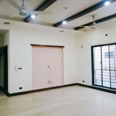 DHA Phase 3 Excellent Location 1 Kanal Upper Portion Available For Rent In DHA Lahore Phase 3