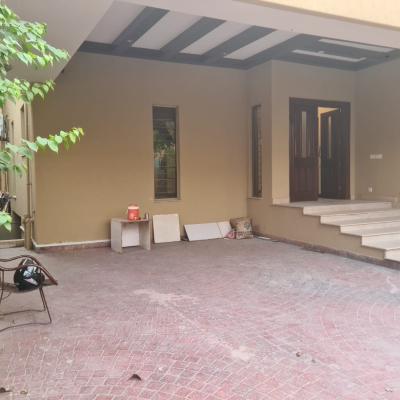 Beautiful 1 Kanal Upper Portion Available For Rent In DHA Lahore Phase 3