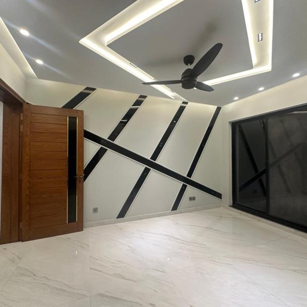 Ultra Modern Design 1 Kanal House Availabel For Sale In DHA Lahore Phase 6-4