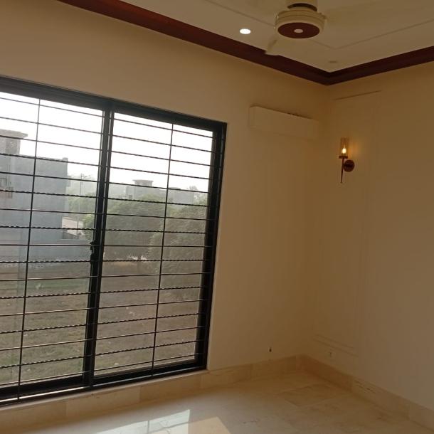 10 Marla House For Sale In DHA Phase 6 Lahore.-20