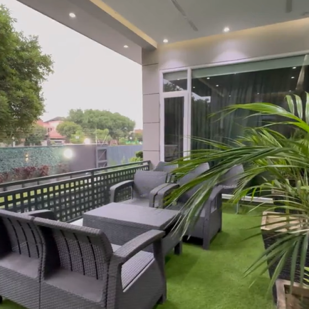 2 Kanal Brand New Luxuroius House Availabel For Sale In DHA Lahore Phase 6-9