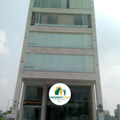 Top Location 8 Marla Plaza 4th Floor Available For Rent In DHA Lahore Phase 8 Broadway