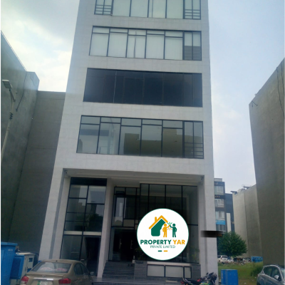 Brand New Affordable 8 Marla Commercial Plaza Available For Rent In DHA Lahore Phase 8 Broadway D