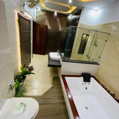 1 Kanal Modern House Available For Rent In DHA Lahore