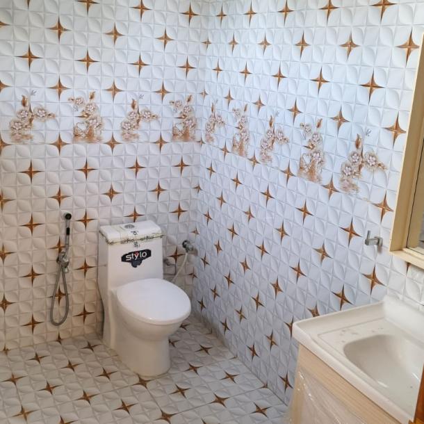 Prime Location 5 Marla House Available For Sale In Faisal Town Block C-8
