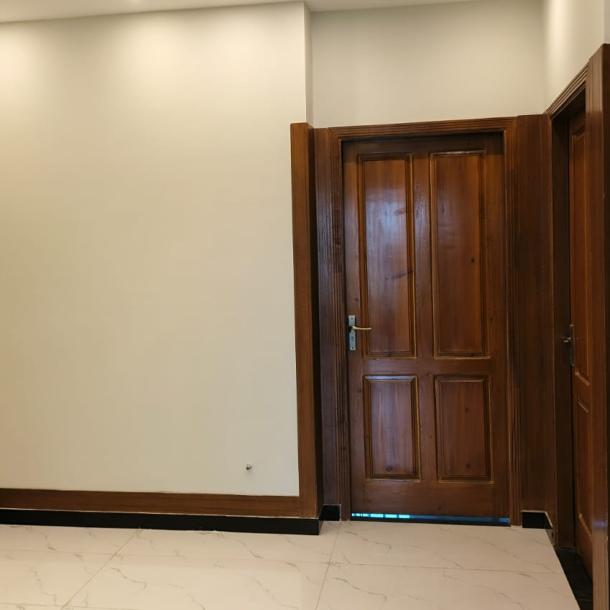 Prime Location 5 Marla House Available For Sale In Faisal Town Block C-13