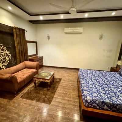1 Kanal House Available For Rent In DHA Lahore Phase 4 Block GG