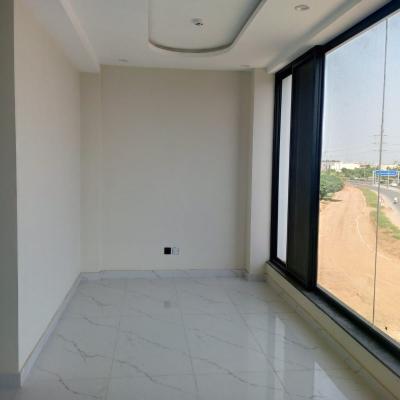 On 150 Feet Wide Road 8 Marla Commercial Plaza 1st Floor Available For Rent In DHA Lahore Phase 6 Block CCA2