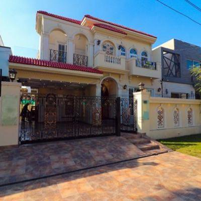 10 Marla Brand New Spanish House Available For sale in DHA phase 8 Lahore