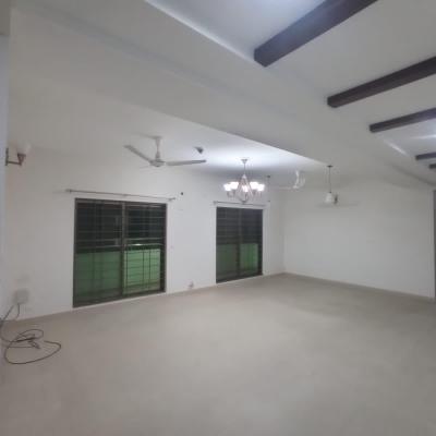2 Bedroom Flat for Rent Askari 11 ,Lahore.