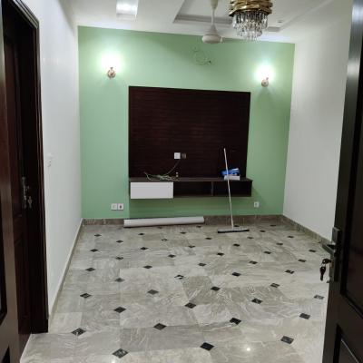5 Marla 2nd floor available for rent in Dream gardens phase 2