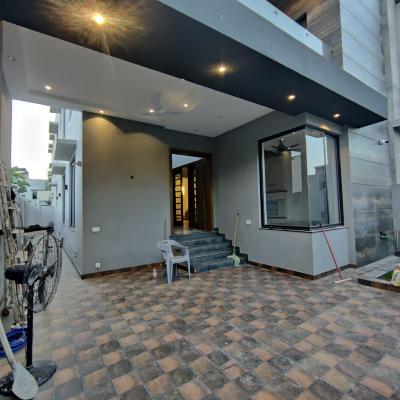 Lake City 10 Marla House for sale