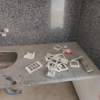 Phase 6- cca1 -4 marla 4th floor rent 60k Office