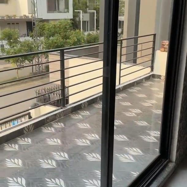Phase 6 1 Kanal upper portion For Rent Lower portion locked-12