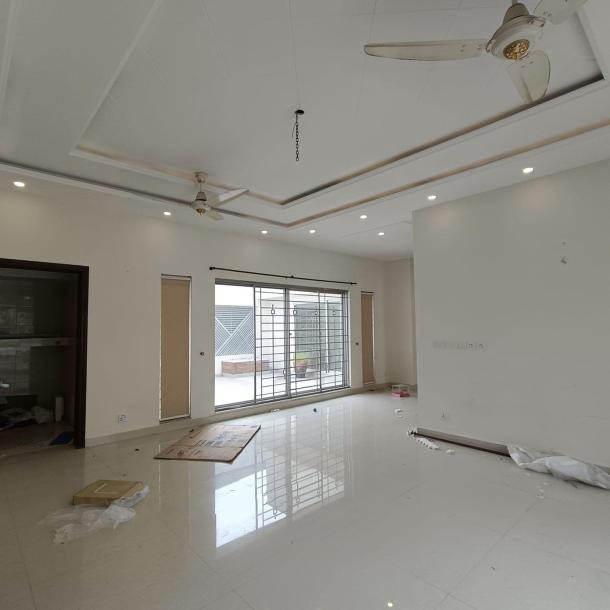 DHA Phase 6 1 KANAL Brand New Upper Portion Available For Rent-6