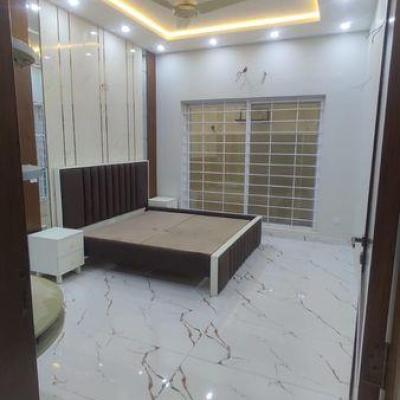 Lake City 1 kanal Brand New Upper Portion Available For Rent