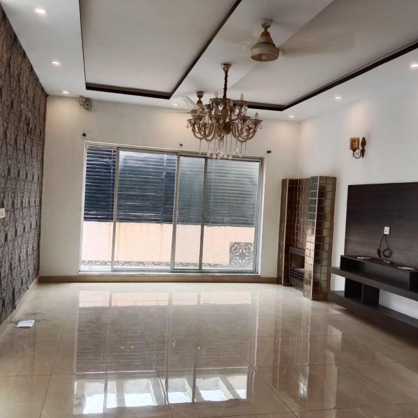 1 kanal upper portion for Rent In DHA phase 8 Lower portion locked-2