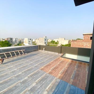 M8 B1 5 Marla Brand New House For Sale Near To Main 150 Feet Road-13