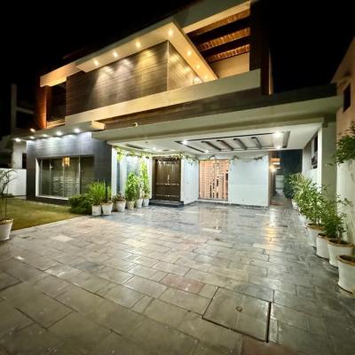 1 kanal fully furnished modern House for Rent in DHA phase 6 Rent: 5 lacs