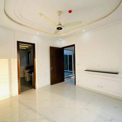 10 Marla Brand New House For Sale DHA Phase 7 Lahore with Reasonable Price 495/- Lac