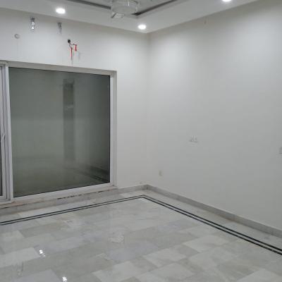DHA phase 8, 1 kanal House for Rent Rent 180k