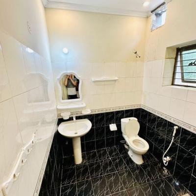 Sale offer in Johar Twon 6 Marla House For Sale