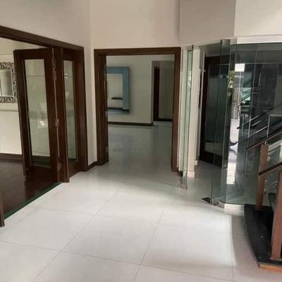 1 Kanal Well Maintain Used House For Sale in DHA Lahore Phase 4 Lahore