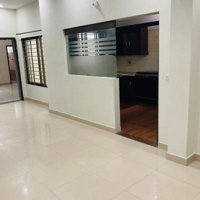 Beautiful Upper Portion For Rent in Johar Town Lahore – 10 Marla – Reasonable Rent
