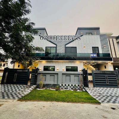 Valencia town Lahore 1Kanal facing park fully furnished house available for sale-2